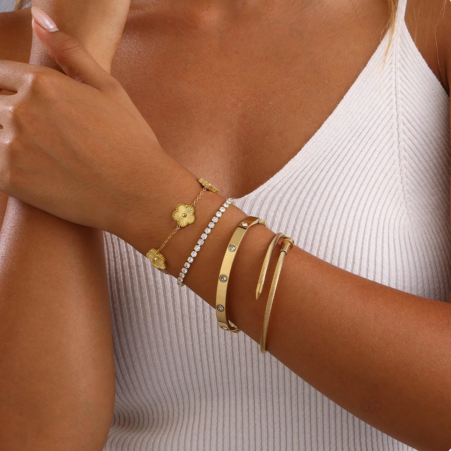 ISELBDR 18K Gold Bracelets for Women - Stackable Clover & Nail Love Bangle Set - Non-Tarnish Stainless Steel Jewelry for Valentine's, Mother's Day & Christmas (Gold-1)