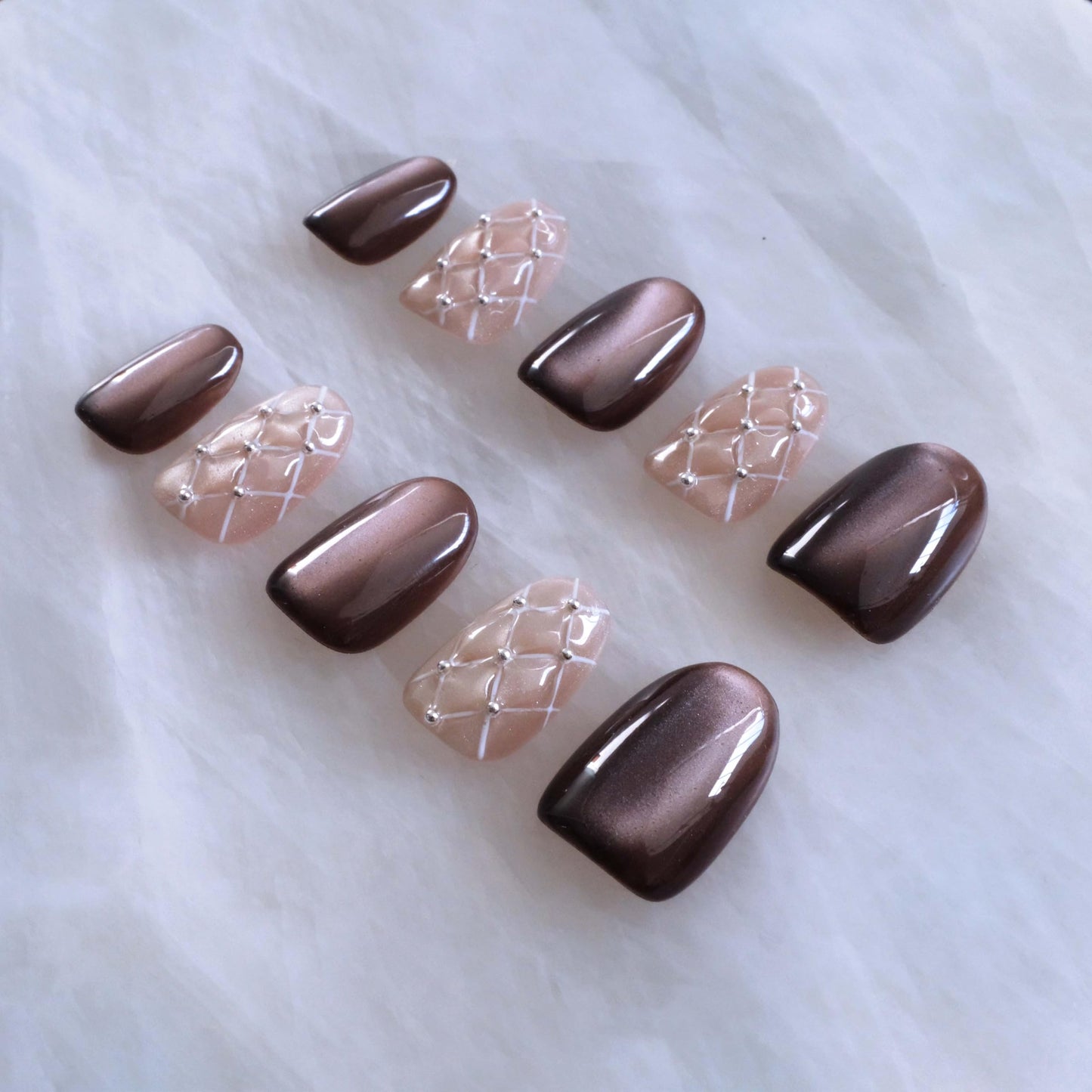 BrownVelvet - Handmade Press on Nails, Maillard Caramel Brown Cat Eye Checkered Design, Short Square Shape, Reusable Gel Fake Nails, 10 Pieces (XS Size, SS)