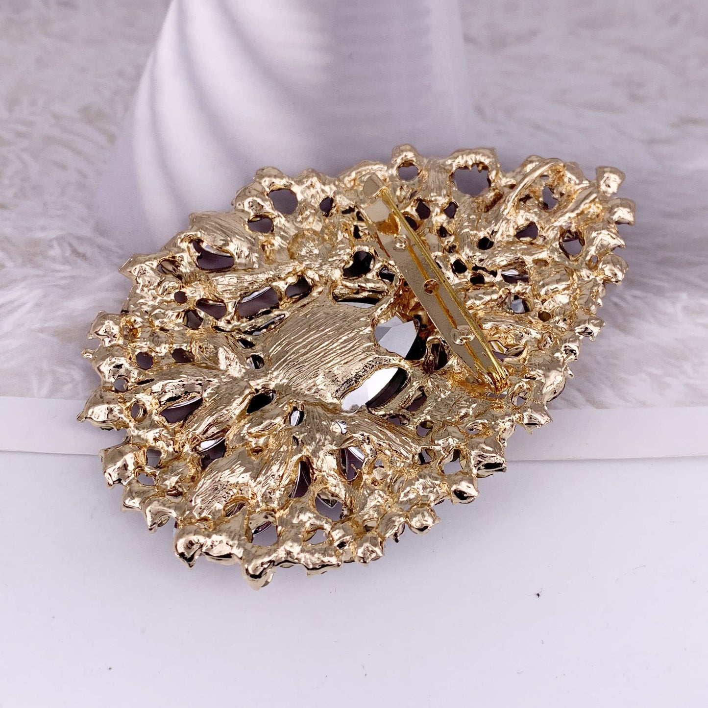 SELOVO Huge Big Large Flower Statement Brooches and Pins Scarf Decoration Gold Tone (Purple)