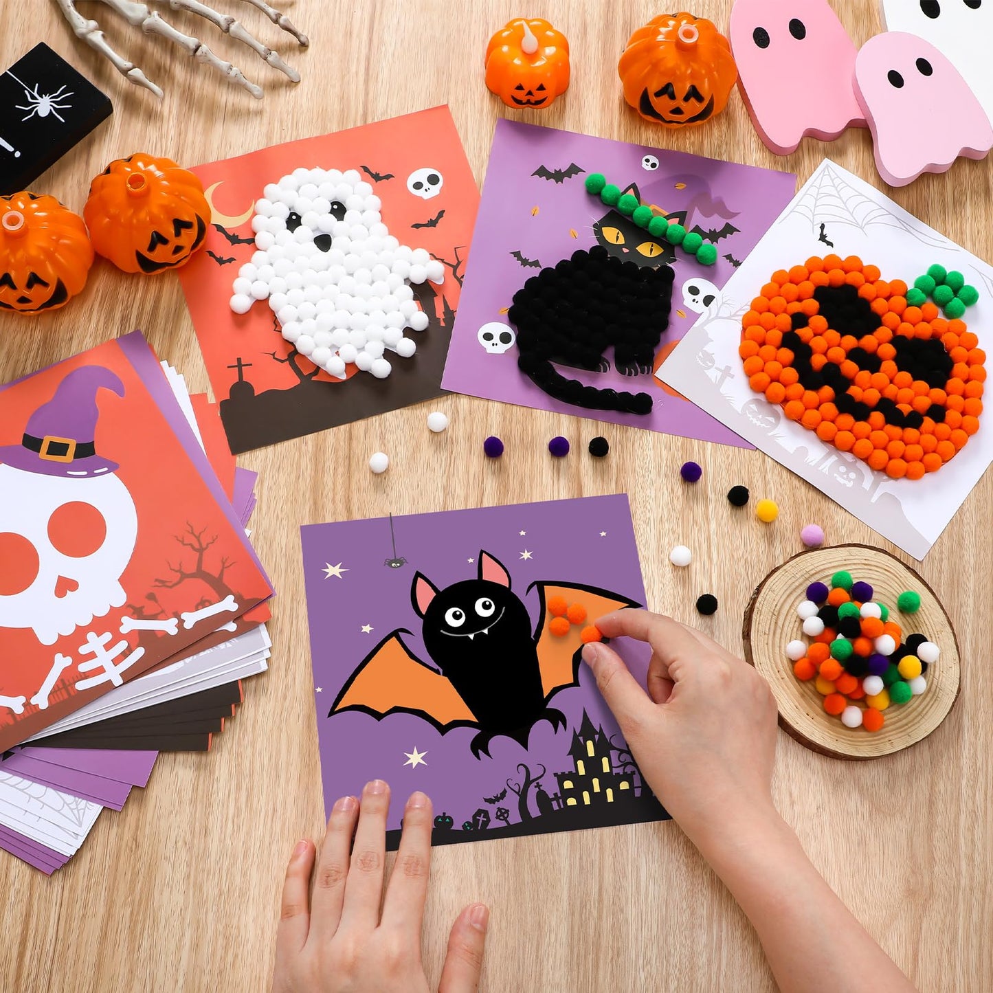 LaRandom 30 Sets Halloween Craft Kit DIY Pom-poms Art Make Your Own Pumpkin Ghost Witch Bat Skeleton Cats Crafts for Halloween Party Supplies Tricks or Treats Activities