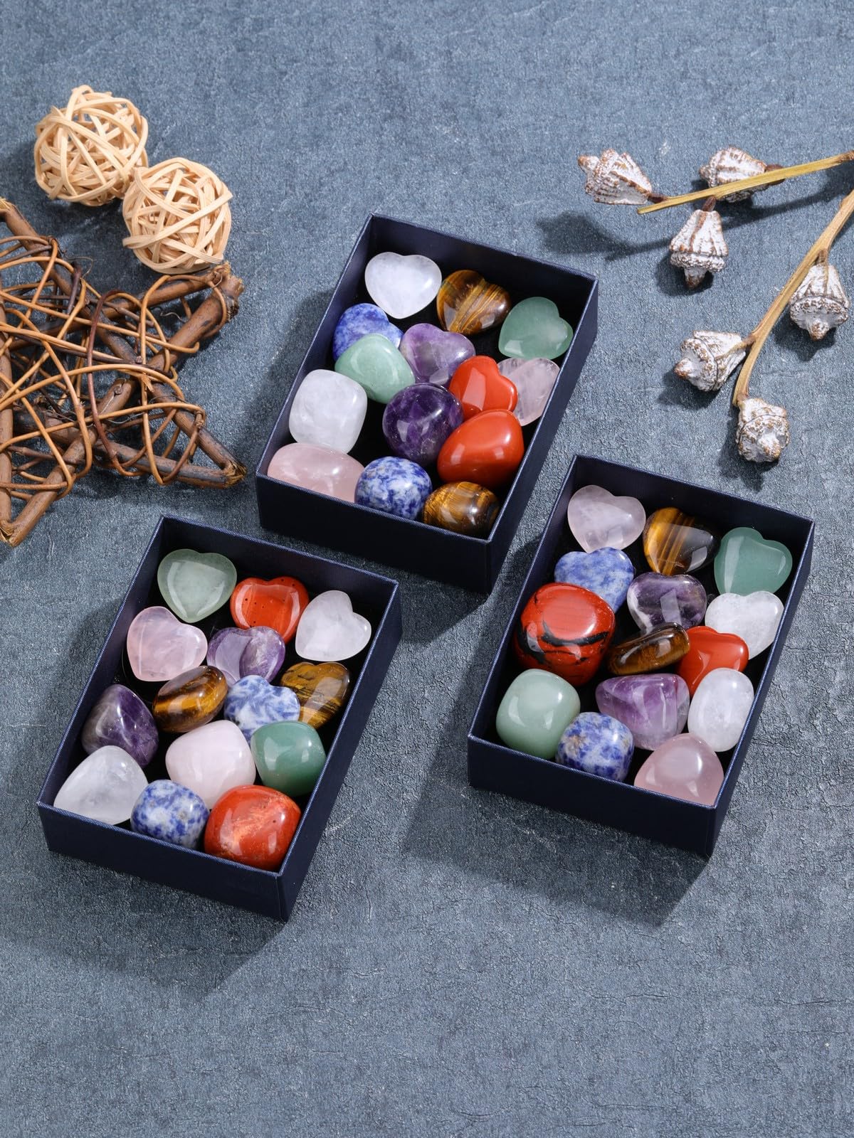MANIFO Healing Crystals Stones Set in Box, 7 Chakra Crystal Heart Gemstone with Tumble Stone for Chakra Meditation Christmas Gifts