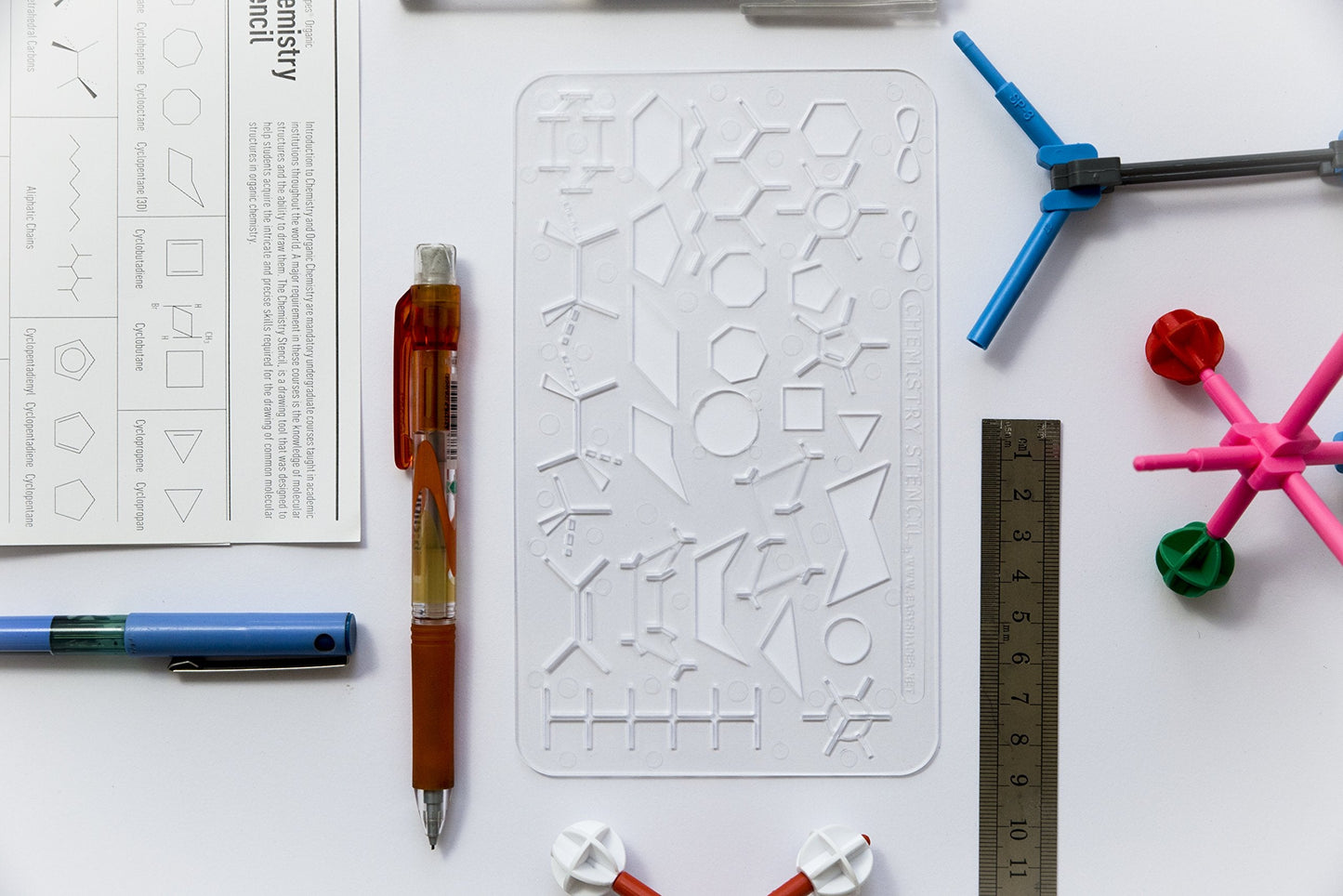 Easyshapes: Organic Chemistry Stencil Drawing & Drafting Template.