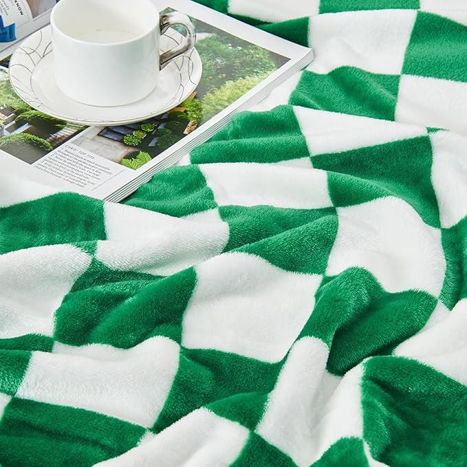 SOCHOW Checkered Flannel Throw Blanket, Soft Cozy Checkerboard Grid Pattern Fleece Blanket for Couch Bed Sofa, Pine Green 50 x 60 Inches