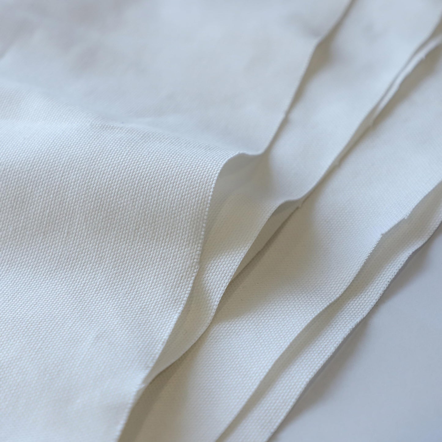 Simple&Opulence 100% Cotton Canvas Fabric 10oz. 59 Inch by the Yard, Nature Duck Fabric Textile Medium Weight for Painting, Sewing, Crafts, Embroidery, Bag, Handmade Home Decor(1 Yard, White)
