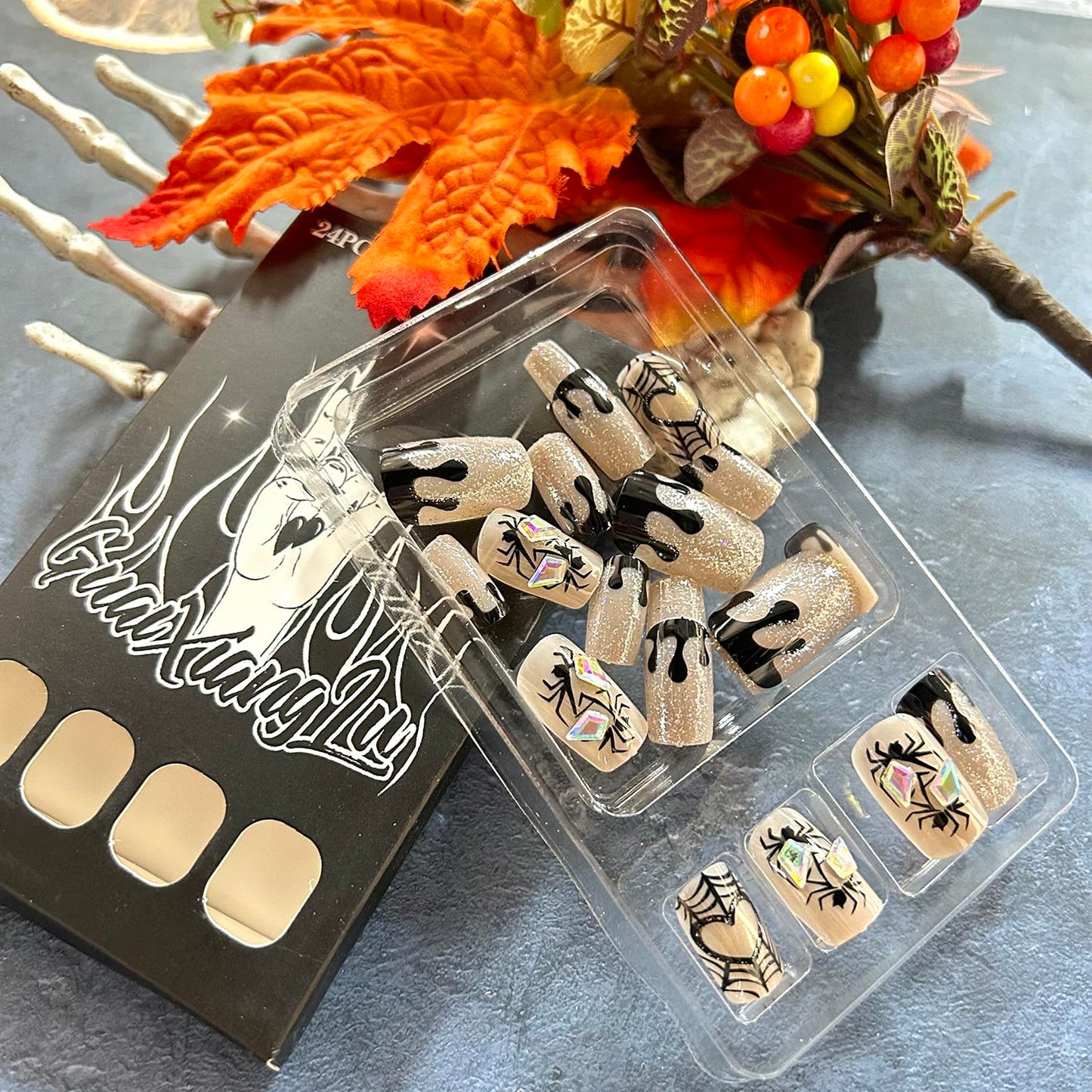 Halloween Press on Nails Medium Square Glitter Powder Heart Spider Web False Nail Acrylic Artificial Fingernails Spider with Rhinestones Design Full Cover Festival Stick on Nails for Women Supplies