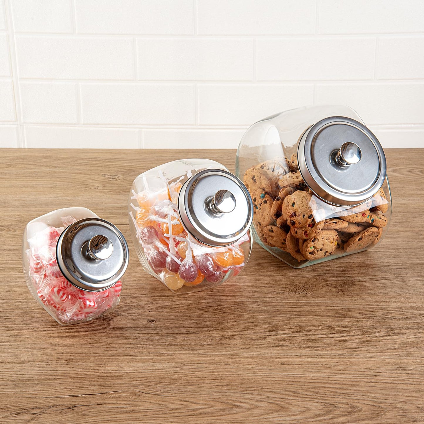 Restaurantware Vetri 0.5 Gallon Penny Jar 1 Durable Candy Jar - With Wide Spout Chrome Lid Clear Glass Cookie Jars For Kitchen Counter Dishwashable