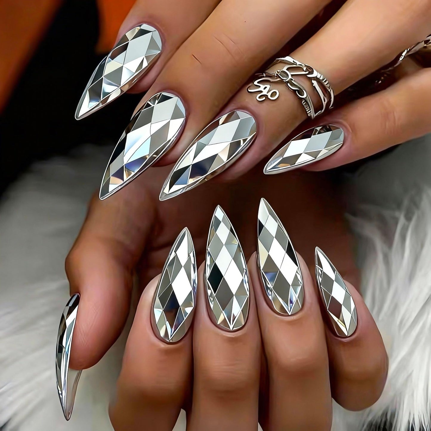 RUOKEXIN Almond Press on Nails Medium Length Fake Nails Silver Chrome False Nails with 3D Rhombus Designs Full Cover Nail Press ons Sparkly Artificial Nails for Women 24Pcs