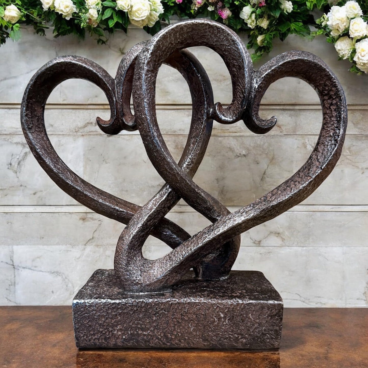 Top Brass Entwined Hearts Tabletop Decor, Two Hearts Love Unity Sculpture – Cast Iron Finish Resin Statue, Romantic Gift for Couples, Wedding & Anniversary, 11 Inches Tall