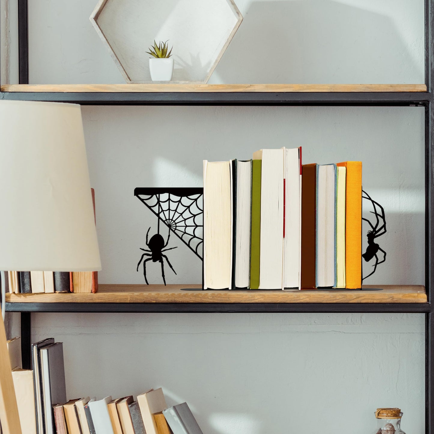 noxozoqm Metal Spider and Spider Web Bookend, Farmhouse Decorative Animal Book Ends, Unique Bookends, Gothic Halloween Decor, Cute Spooky Goth Book Ends for Shelves Kitchen, Black