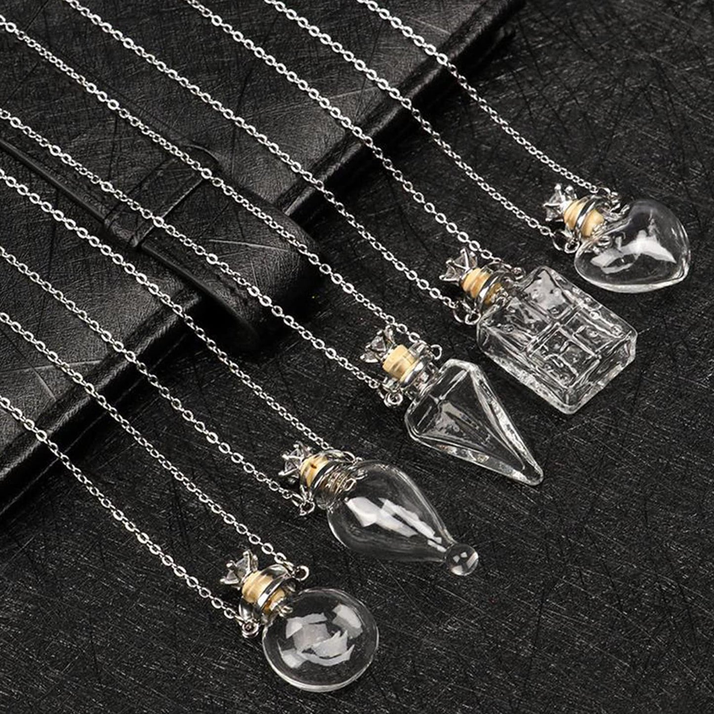 Women Long Necklace Clear Glass Aromatic Water Essential Oil Diffuser Bottle Natural Crystal Pendant for Girl Essential Oil Necklaces for