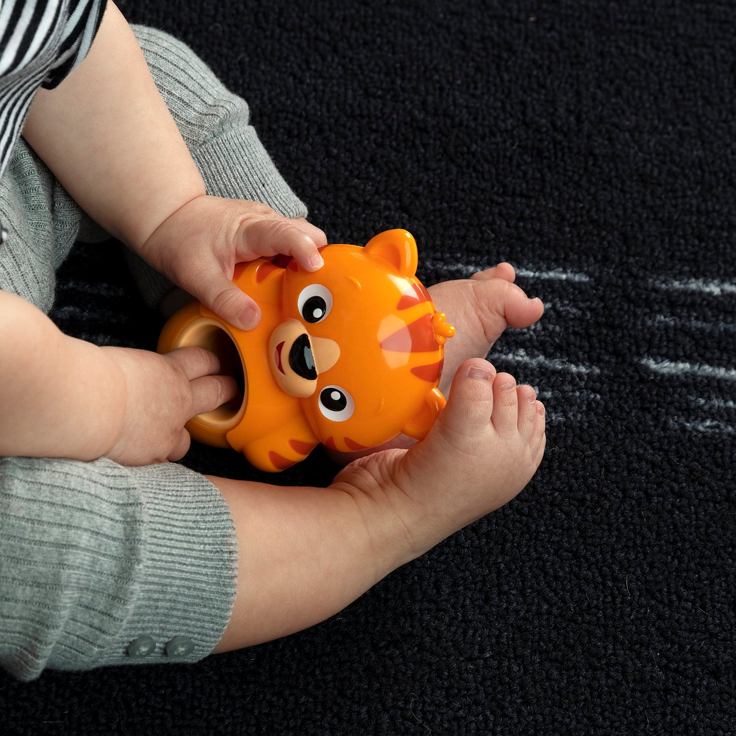 Baby Einstein Teethe & Wobble Tinker Tiger Teether Toy, BPA Free, for Cause and Effect Learning, Infants Ages 3 Months and Up