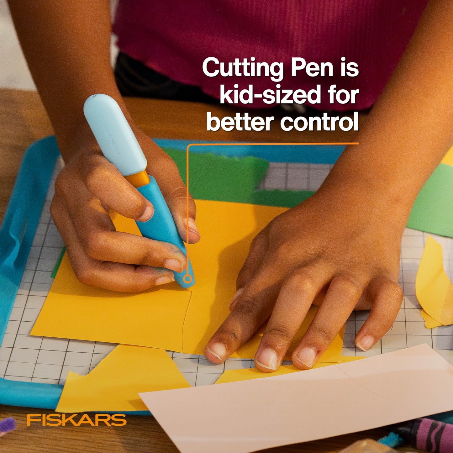 Fiskars Kids Cutting Pen with Foldable Non-Slip Mat – Safe Precision Tool for Crafting and School Projects