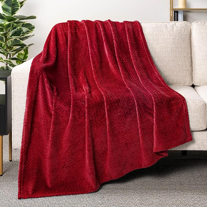 PAVILIA Soft Fleece Burgundy Dark Red Throw Blanket for Couch, Lightweight Plush Warm Blankets for Bed, Fuzzy Cozy Flannel Blanket Throw for Sofa, Travel, Jacquard Pattern, Wine Red, Twin, 60x80 inch