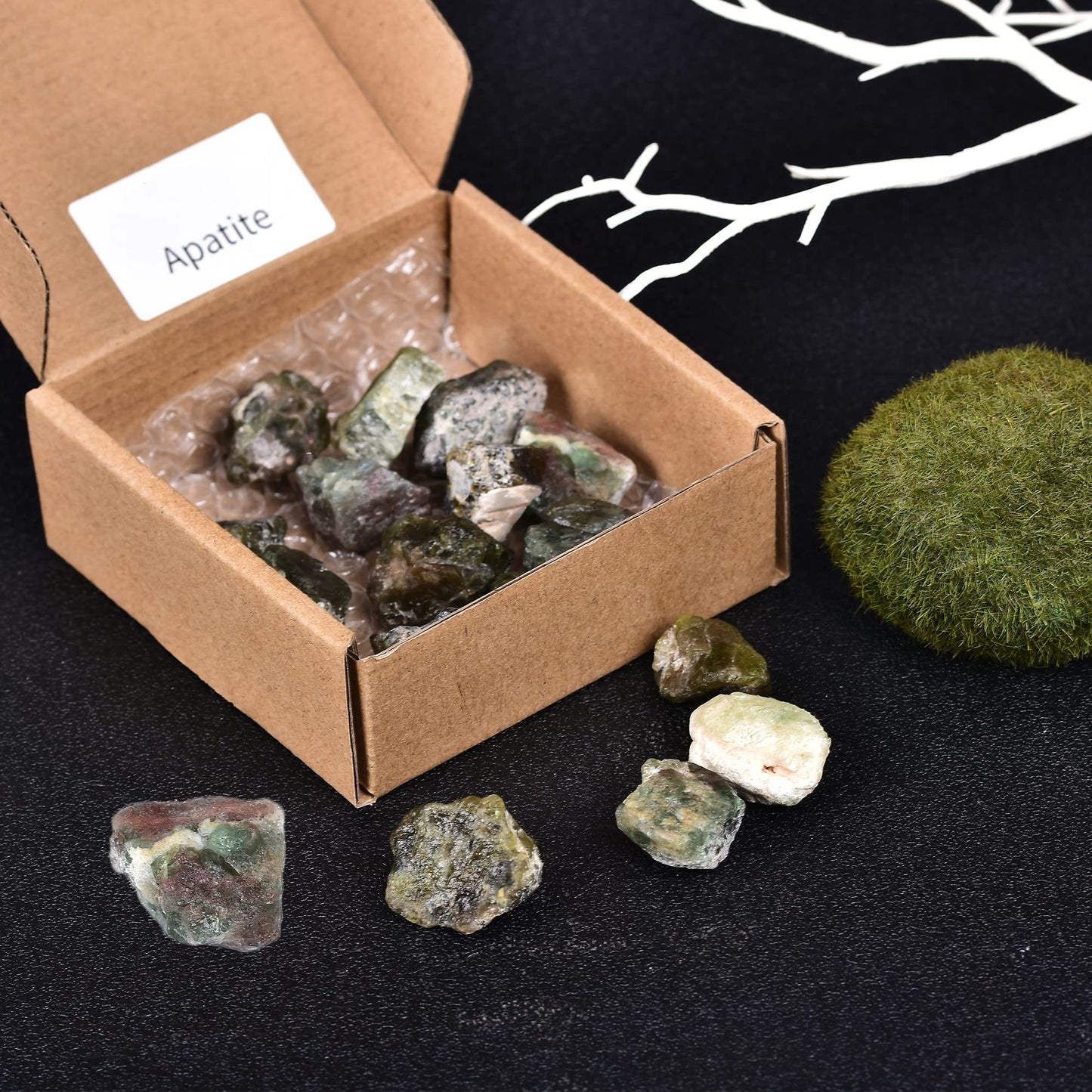 JIC Gem 12-16Pcs 0.7 Lbs Natural Green Apatite Quartz Crystals Bulk raw Stones Irregular Shape Madagascar Natural Quartz Crystals Rough Stones