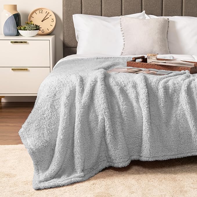 PAVILIA Sherpa Throw Blanket for Couch Sofa, Light Grey Fluffy Warm Plush Blanket for Twin Bed, Cozy Super Soft Lightweight Throw, Fuzzy Decorative Blanket, All Season Home, 60x80