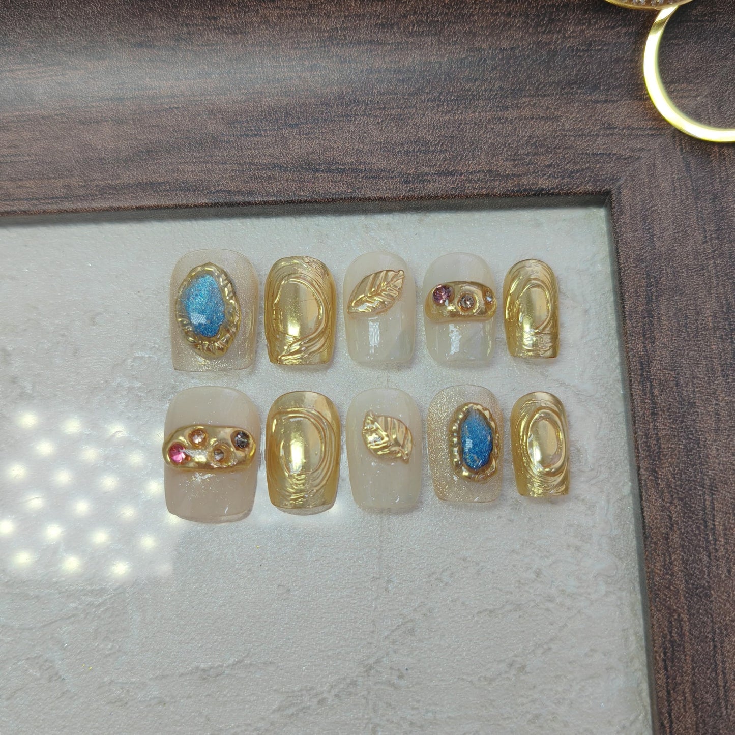 Short Square Press on Nails 3D Flower False Nails with Designs, Glitter Fake Nails Handmade Reusable Manicure Kit (Golden#Medium)