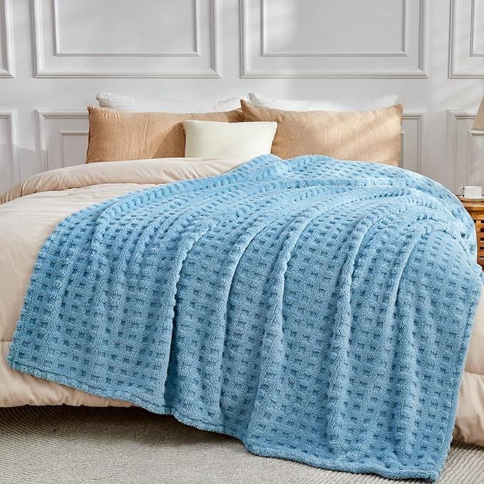 NEWCOSPLAY Super Soft King Blanket Blue Premium Silky Flannel Fleece 3D Waffle Checkered Lightweight Bed Blanket All Season Use (Blue, King(90"x110"))
