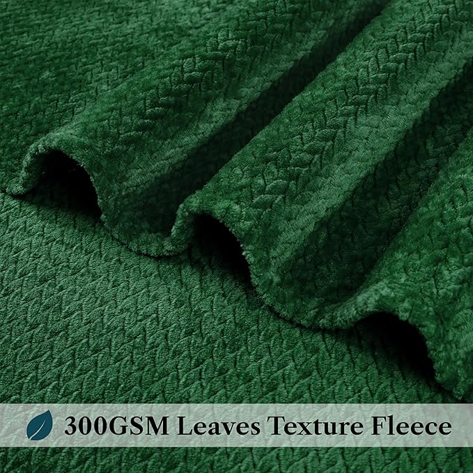 PAVILIA Soft Fleece Forest Green Throw Blanket for Couch, Lightweight Plush Warm Blankets for Bed, Fuzzy Cozy Flannel Blanket Throw for Sofa, Travel, Jacquard Pattern, Emerald Green, Twin, 60x80 inch