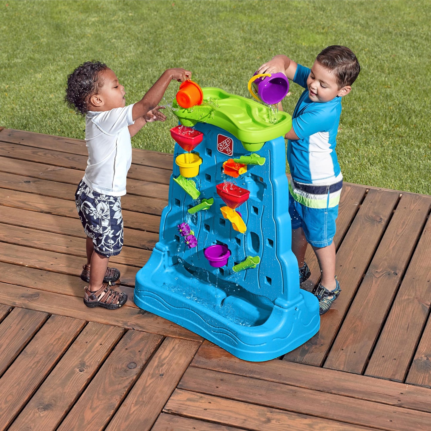 Step2 Waterfall Discovery Wall, Kids Double-Sided Water and Sand Activity Sensory Table, Summer Outdoor Toys, 13 Piece Toy Accessories, For Toddlers 1.5+ Years Old