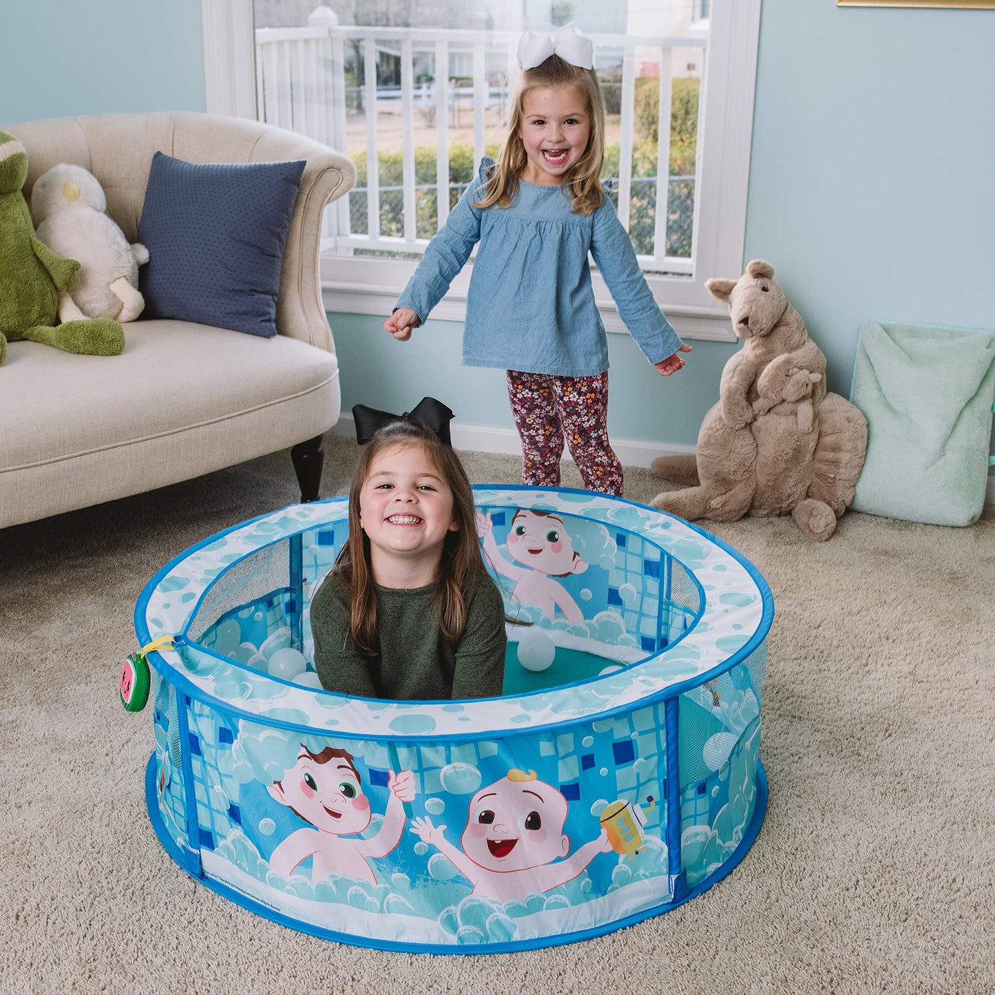 Sunny Days Entertainment Bath Time Sing Along Play Center - Ball Pit Tent with 20 Bonus Play Balls and Music - CoComelon