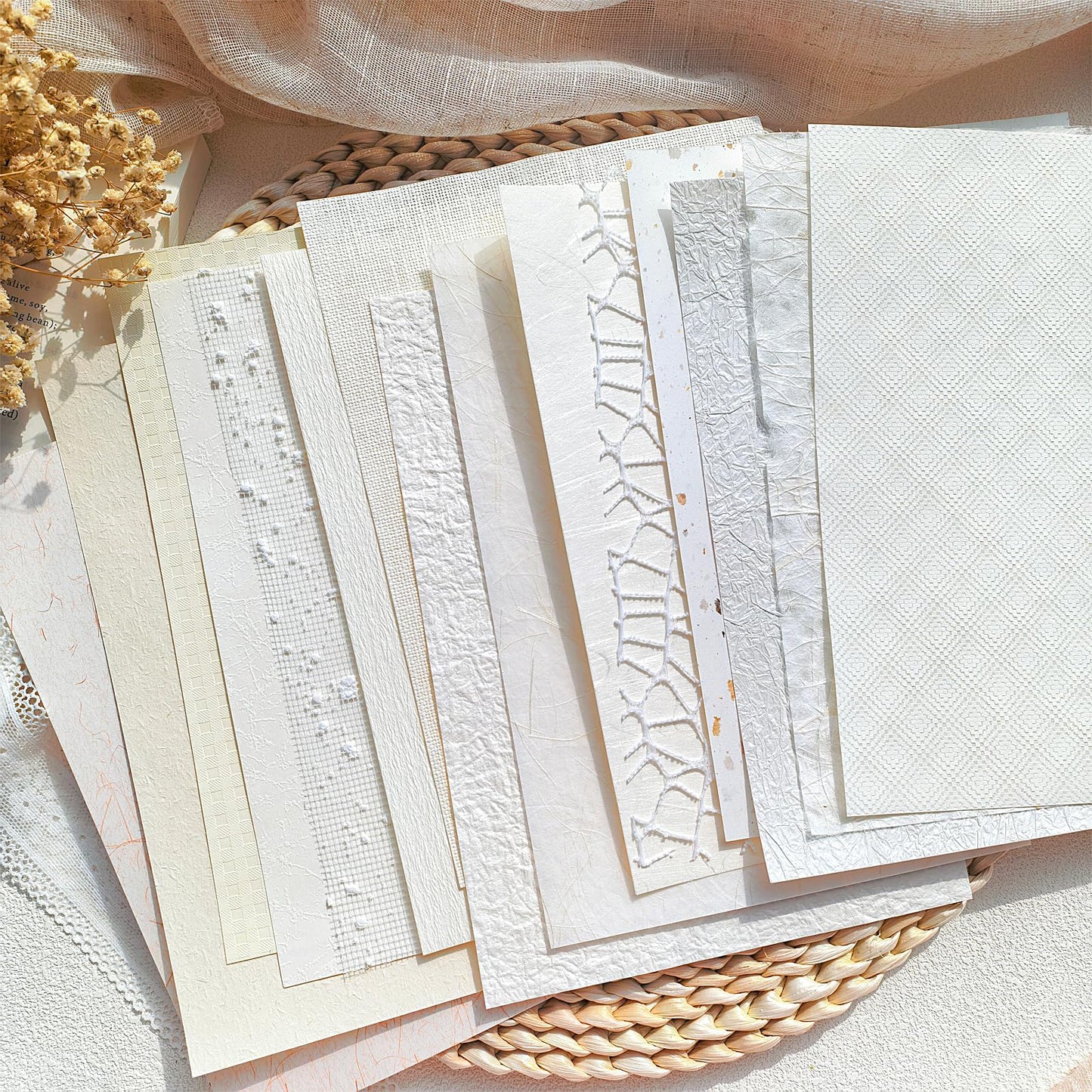 Flartmo 30 Sheets A5 White Textured Scrapbook Paper and Mesh Fabric Mix, Scrapbook Supplies for Junk Journaling, Scrapbooking, Card Making Supplies, Decorative Paper for Crafts & Mixed Media Art