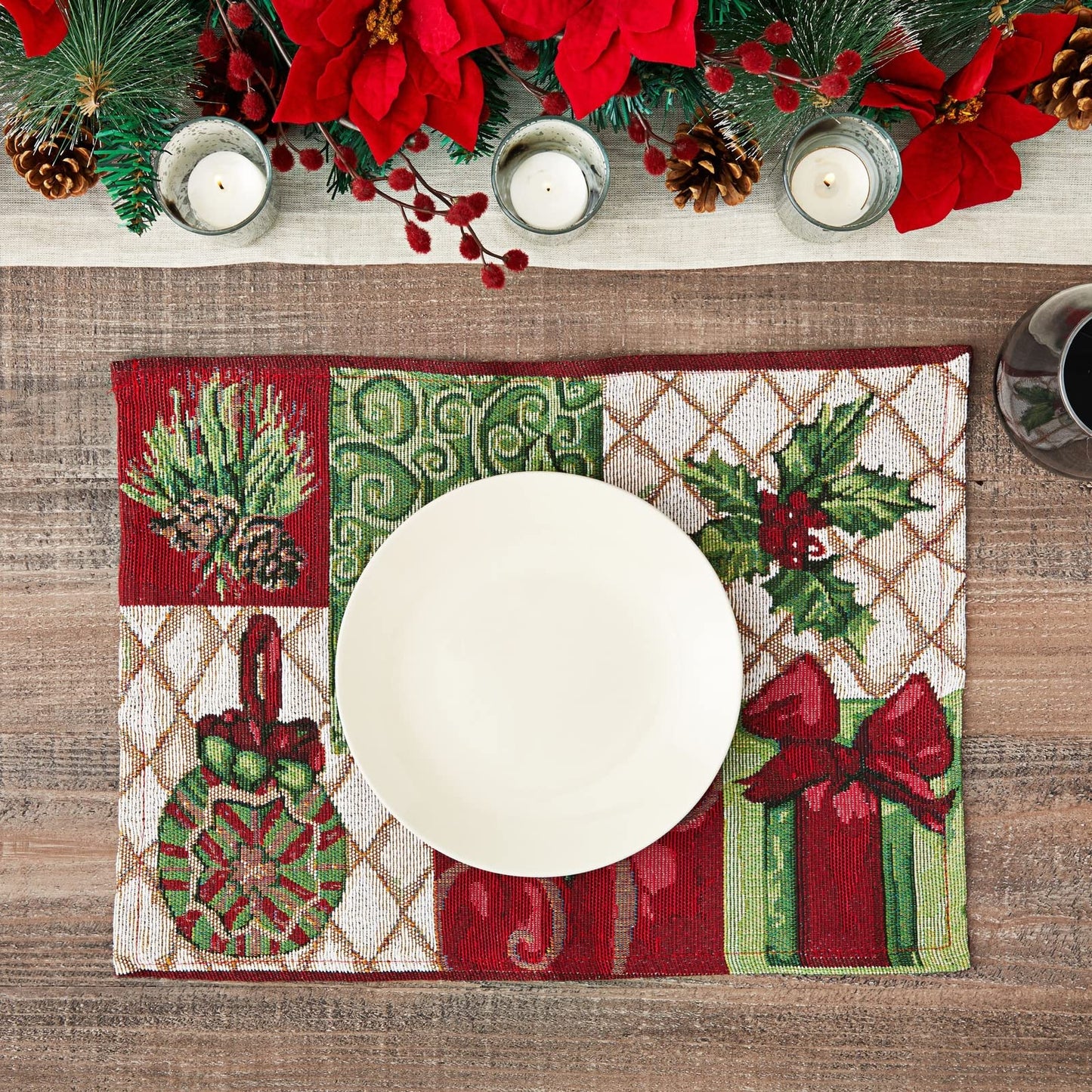 Juvale Rectangular Cloth Placemats - Durable Polyester Poinsettia Table Mats - Easy-Care Poinsettia Placemats - Versatile 6-Piece Indoor & Outdoor Table Mats - Pack of 6, 18.5" x 13" - Multicolor