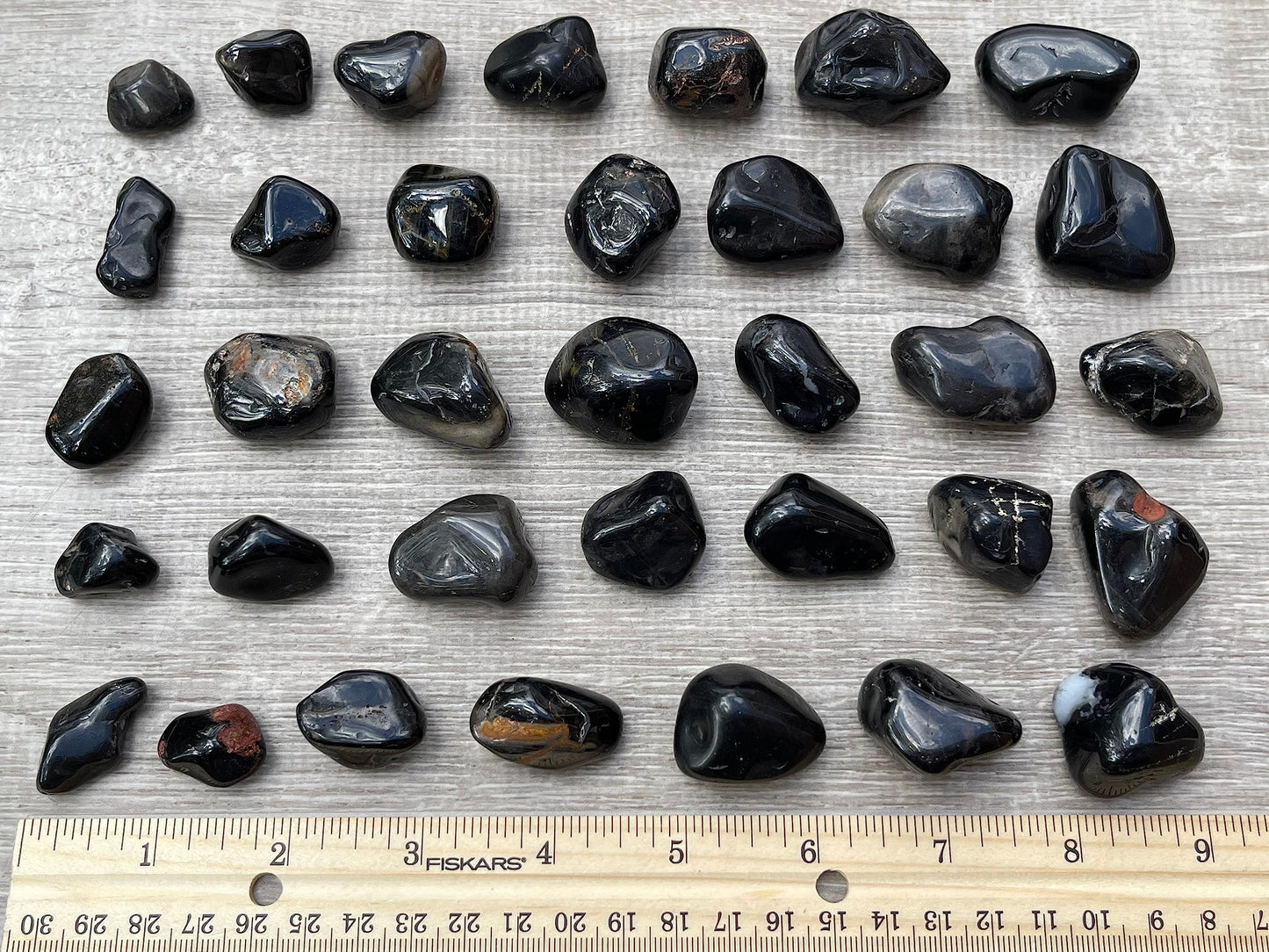 GAF TREASURES 5 Pcs Black Onyx Tumbled Stones, Polished Natural Black Onyx Gemstone, Black Onyx Healing Crystals
