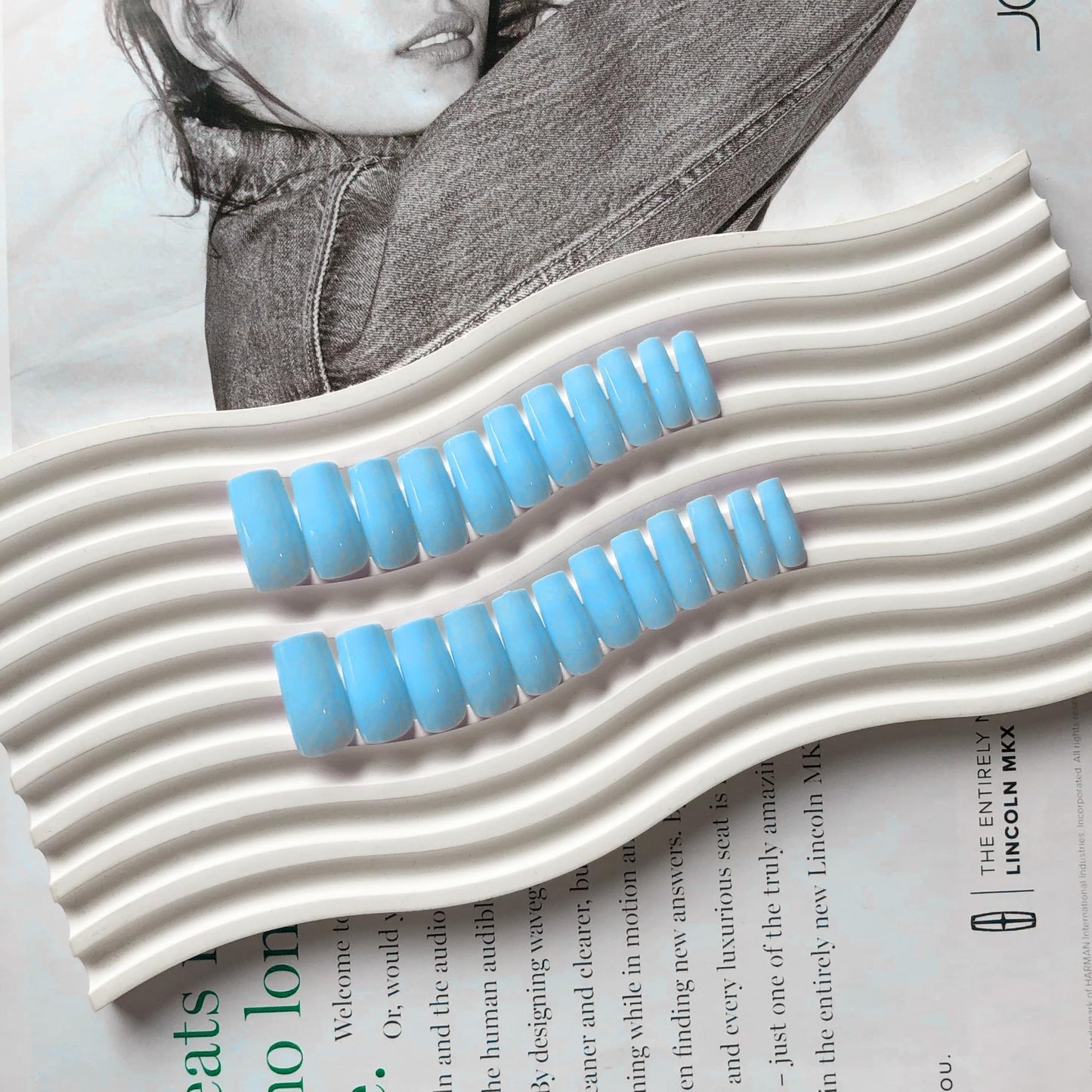KQueenest Light Blue Press On Nails Long Square - Summer Press On Nails Medium Coffin, Sheer Soft Blue Fake Nails with Glue, Glossy Opaque, Reusable Soft Gel Glue on Nails for Manicure Gift, 24 Pcs