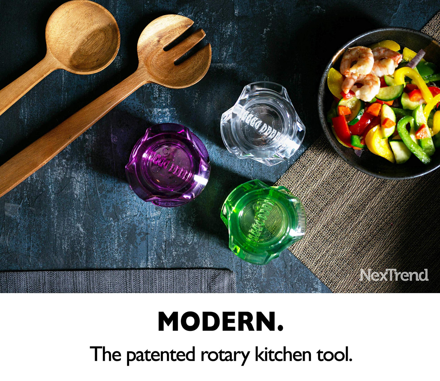 Nextrend Garlic Twister 4th Gen – Garlic Mincer & Garlic Press in One - for Ginger, Herbs, Nuts & more, BPA-Free, Dishwasher Safe, 3–5 Clove Capacity - Clear