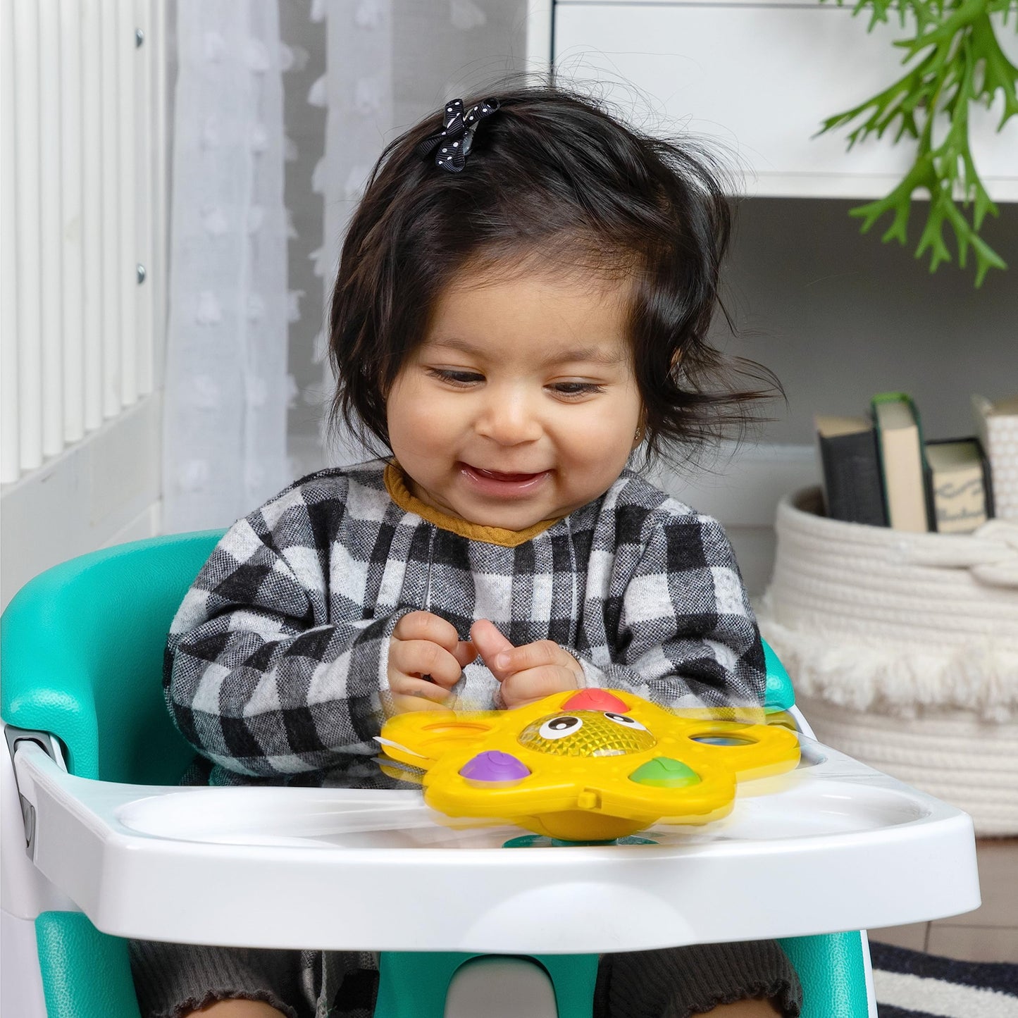 Baby Einstein Ocean Explorers Pop & Glow Starfish Light Up Sensory Popper Toy, Suction Toy for Highchair, for Babies Ages 6 Months and up
