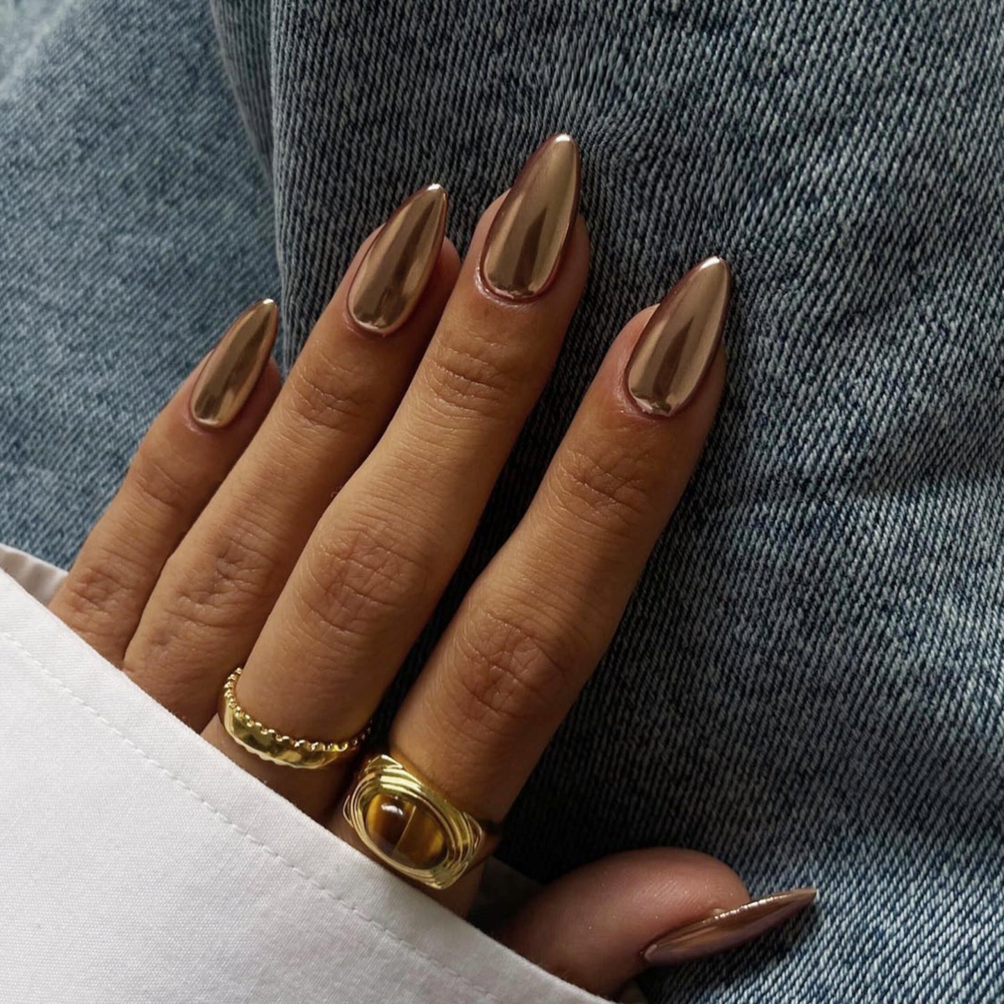 KQueenest Bronze Chrome Press on Nails Medium Almond, Metallic Brown Acrylic Fake Nails Medium Stiletto, Glitter Glazed Glue on Nails for Women Manicure, Glossy False Nail Press ons in 24 Pcs