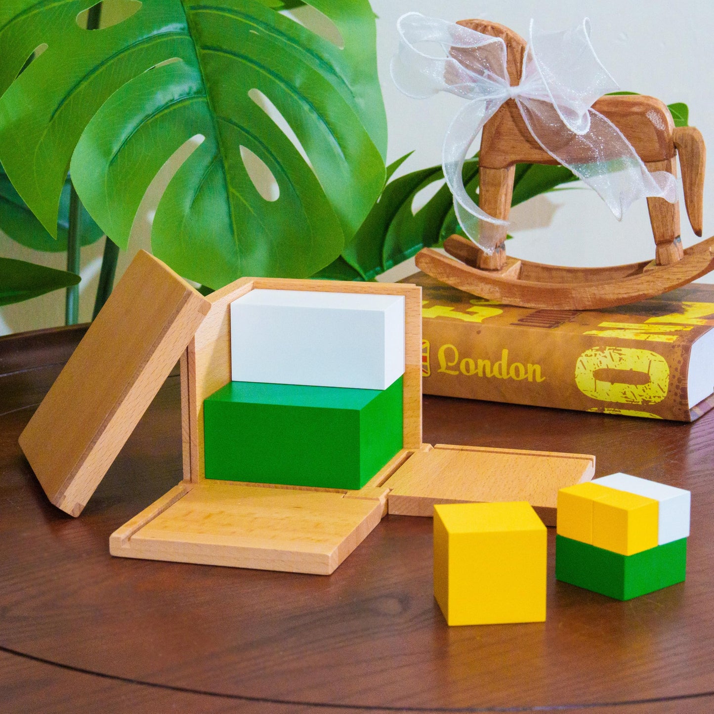 Premium Montessori Power of 2 Cube: Solid Beechwood Doubling Cubes & Chain Set | Educational Brain Toys & Montessori Math Manipulatives for Kids Ages 3-6, Homeschool & Preschool (Power of 2 cube)