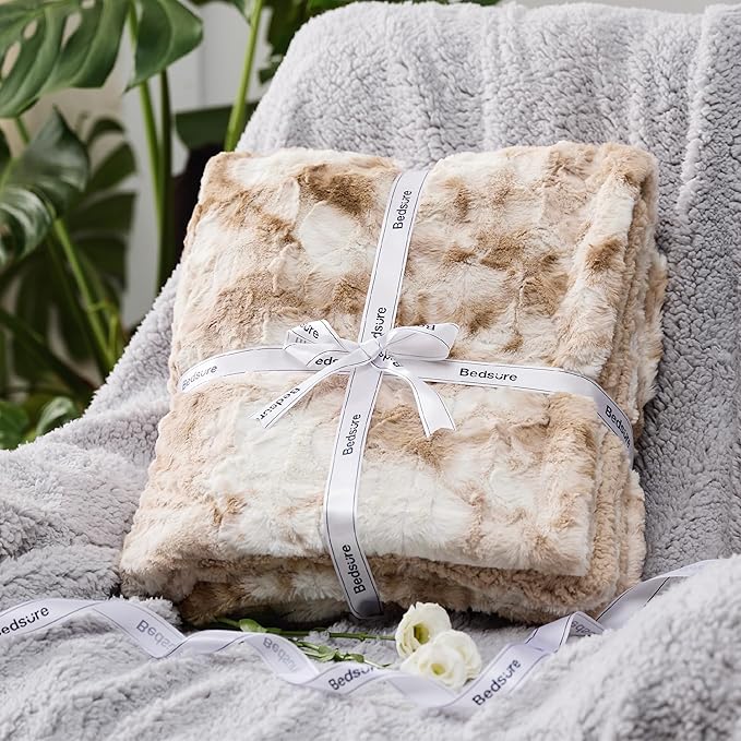 Bedsure Sherpa Fuzzy Throw Blanket - Soft, Warm and Cozy Throw for Women, Plush & Fluffy Faux Fur Blanket for Couch, Sofa and Bed Decor, Beige, 50x60 Inches