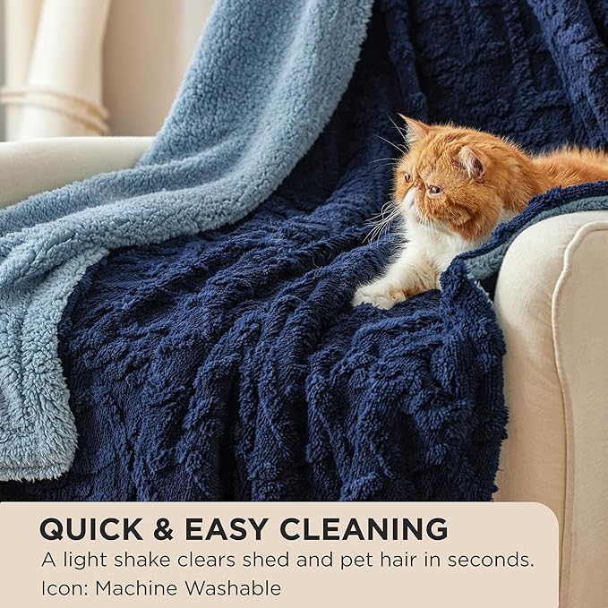 Bedsure Sherpa Fleece Blanket Twin Size for Bed - GentleSoft Fluffy & Cozy Cable Jacquard Tufted for Women Gift, Thick and Warm Blankets for Winter, Navy, 60x80 Inches