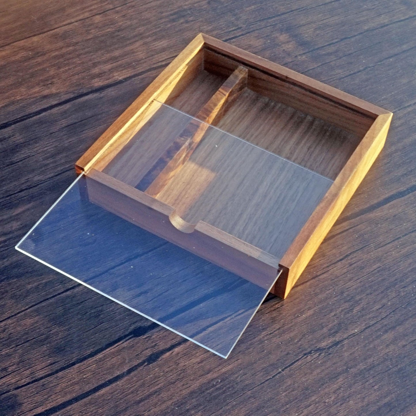 LONMAIX Walnut Wood Keepsake Box with Clear Acrylic Lid, Handmade Storage Box for Jewelry, Photos, Collectibles, Gifts (6.7 x 6.7 x 1.38 Inches)