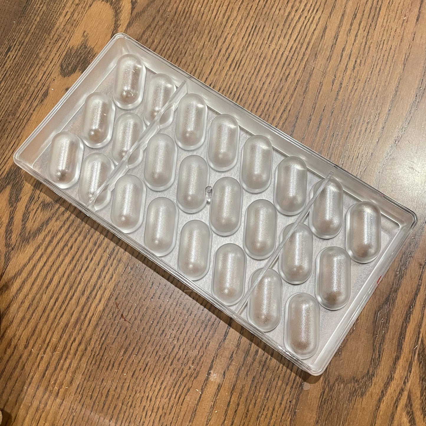 24 Cups 1.6Inch Large Capsule Shape Oval Chocolate Mold Polycarbonate Bonbon Chocolate DIY Mould Truffle Candy Making Tool Tray Oval Chocolate Bomb Mold