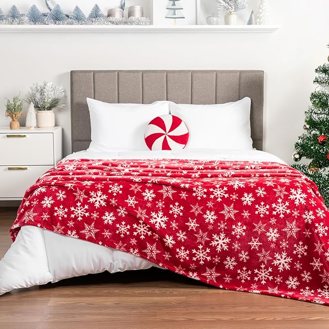 PAVILIA Christmas Throw Blanket | Red Snowflake Christmas Fleece Blanket | Soft, Plush, Warm Winter Cabin Throw, 50x60 (Red/White Snowflake)