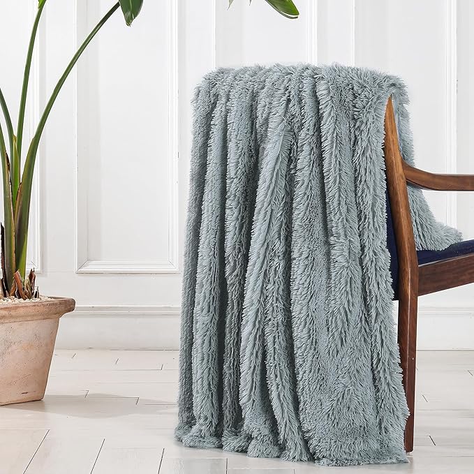 Tuddrom Decorative Extra Soft Faux Fur Blanket Twin Size 70"x78",Solid Reversible Fuzzy Fluffy Cozy Plush Fleece Comfy Microfiber Fur Blanket for Couch Sofa Bed,Gray Blue