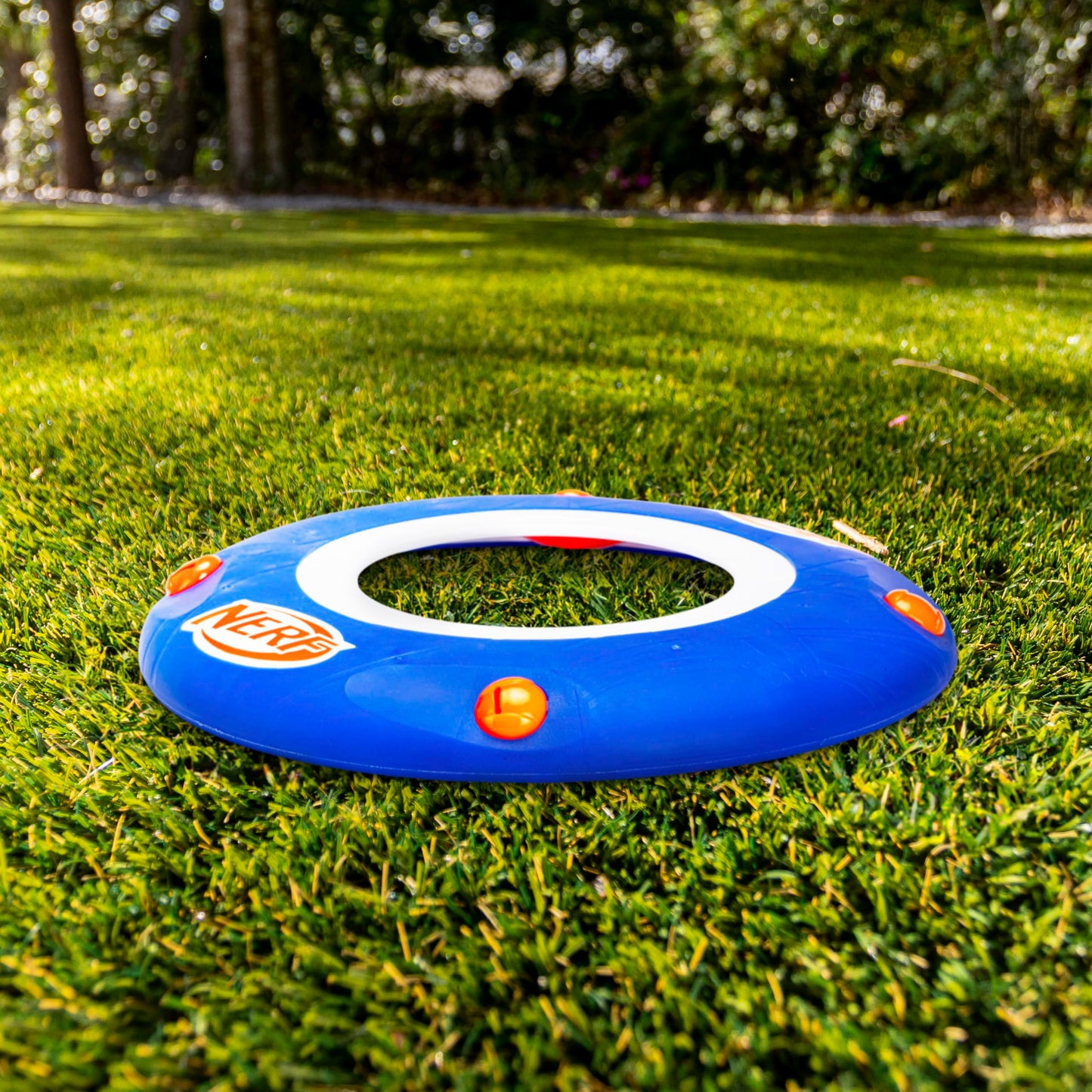 Nerf Kids Soft Flying Disc - Sonic Slinger Indoor + Outdoor Flying Disc Toy for Kids - 11" Inch - Super Lightweight Construction for Indoor + Outdoor Use - Howls When Thrown