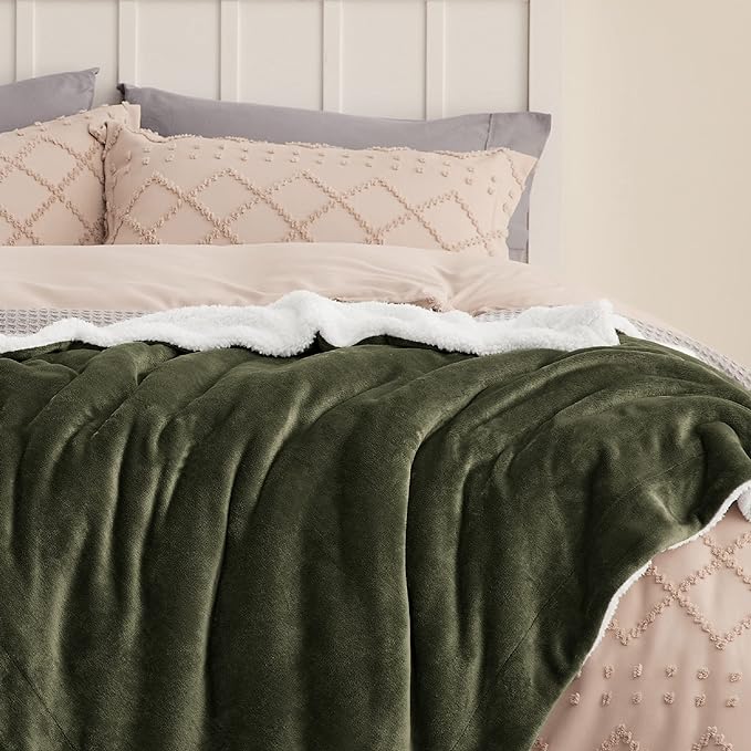Bedsure Sherpa Fleece Throw Blanket Twin Size for Couch - Thick and Warm, Soft Fuzzy Plush Twin Blanket for Winter, Olive Green, 60x80 Inches