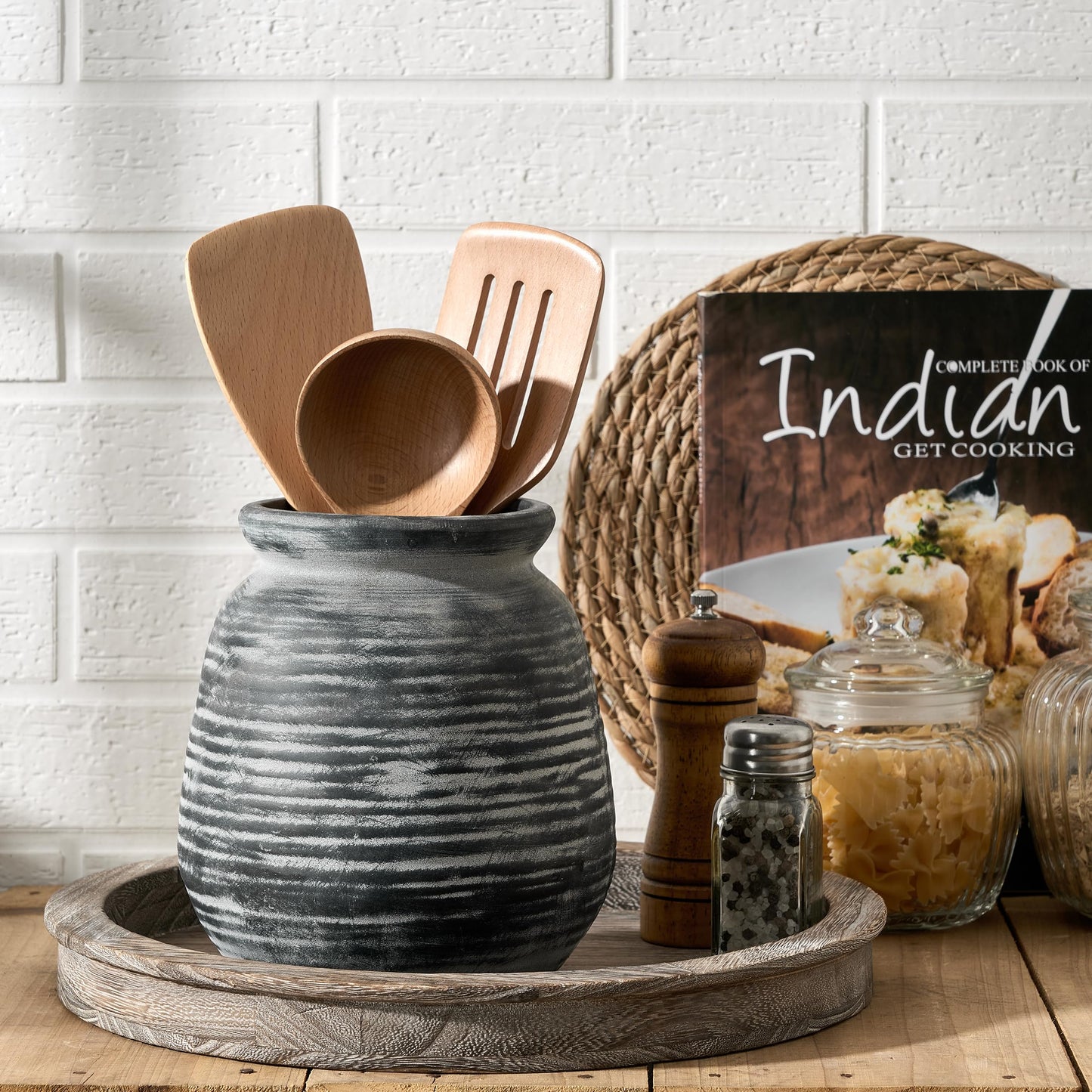 SIDUCAL Ceramic Rustic Farmhouse Flower Vase, Pottery Decorative Flower Vase for Home Decor, Table, Living Room Decoration, Shelf Decor, Mantel, 7.3 Inch, Black