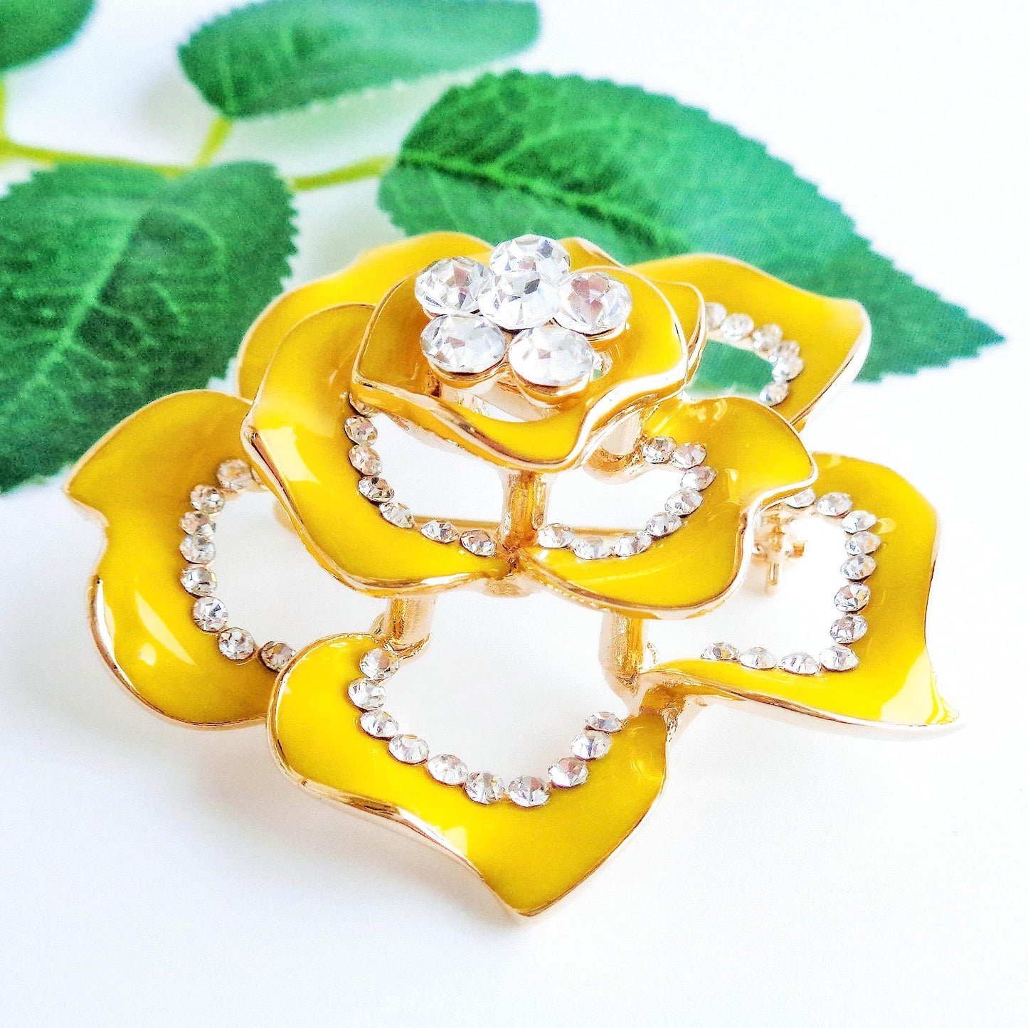 Navachi 18k Gold Plated Crystal Yellow Enamel Rose Flower Az7432b Brooch pins