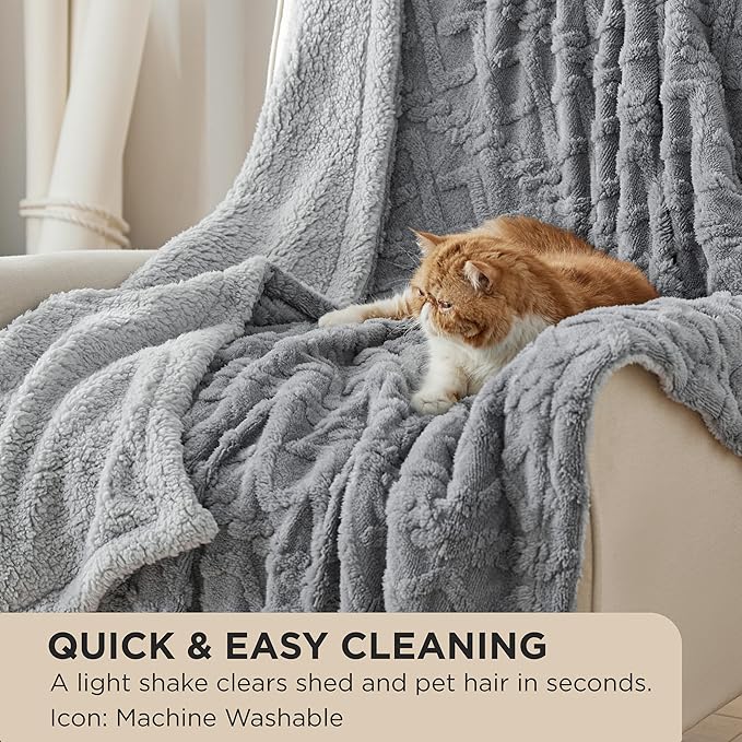 Bedsure Sherpa Fleece Blanket Twin Size for Bed - GentleSoft Fluffy & Cozy Cable Jacquard Tufted for Women Gift, Thick and Warm Blankets for Winter, Grey, 60x80 Inches