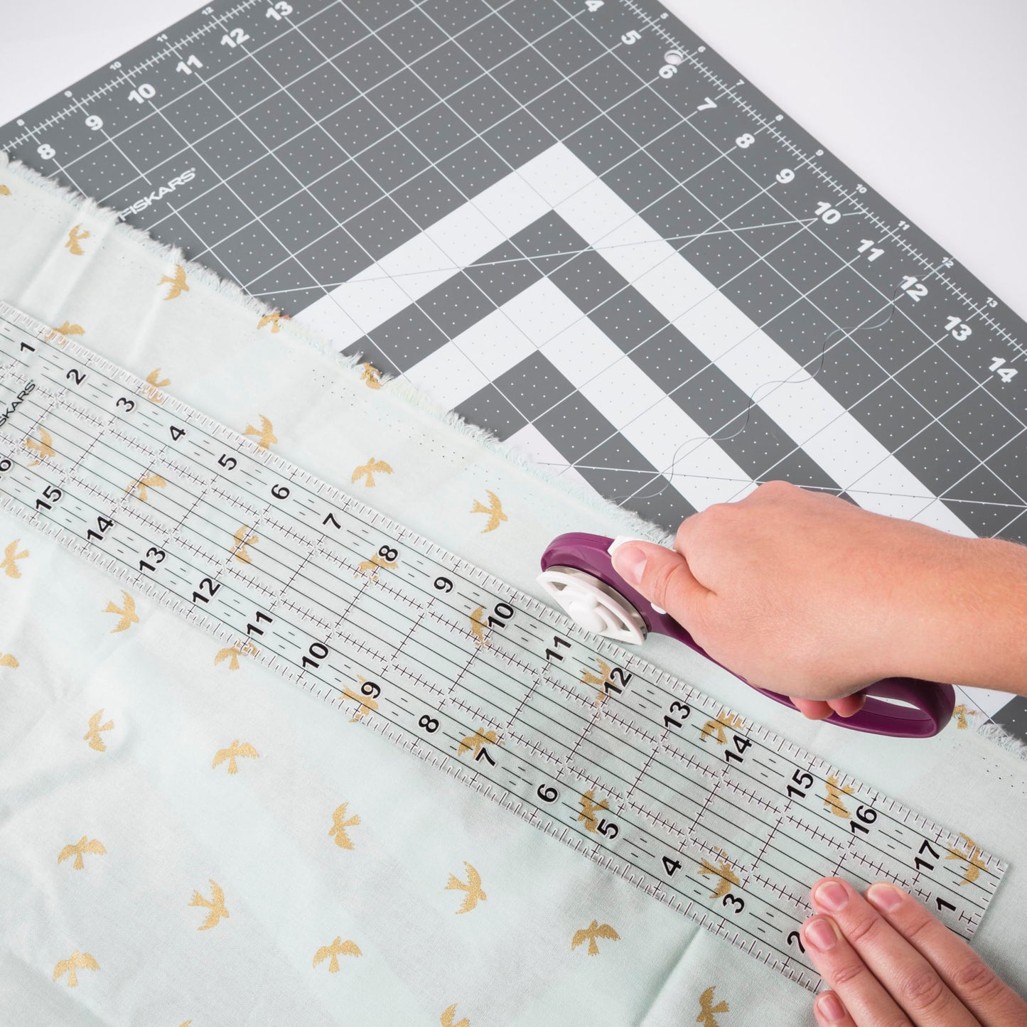 Fiskars 24" x 36" Folding Cutting Mat for Travel and Storage - Fabric and Sewing Craft Projects - Self-Healing Mat - Gray
