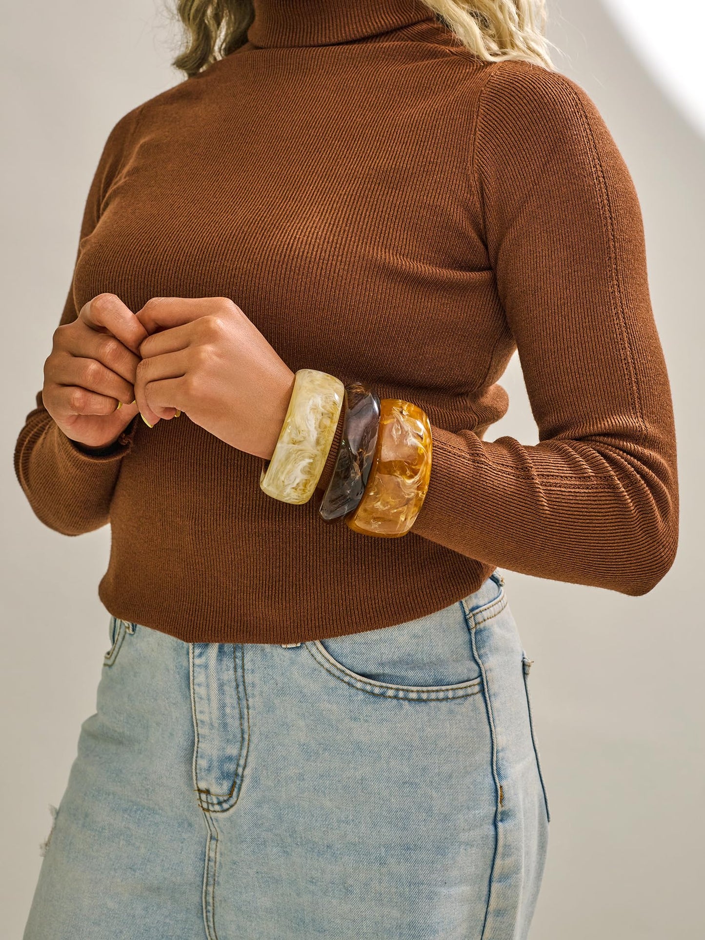ENSKEFEN 3PCS Acrylic Resin Bangle Bracelet Set for Women Chunky Wide Beige Brown Geometric Irregular Acrylic Bracelets Vintage Statement Resin Bangles