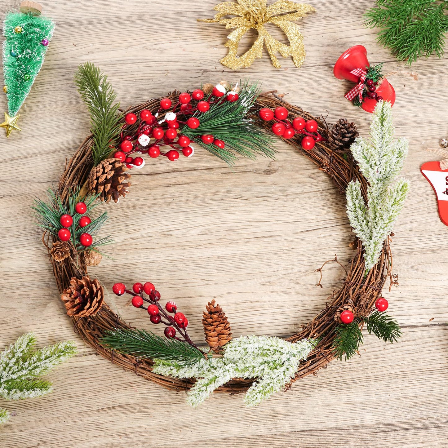 Grapevine Wreath Set, Marrywindix 1 Piece Natural Vine Branch Wreath Christmas DIY Rattan Wreath Garland for Christmas Holiday Craft Wedding Decor (14 in.)