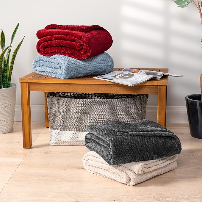 PAVILIA Soft Fleece Dark Grey Throw Blanket for Couch, Lightweight Plush Warm Blankets for Bed, Fuzzy Cozy Flannel Blanket Throw for Sofa, Travel, Jacquard Pattern, Charcoal Gray, 50x60 inch