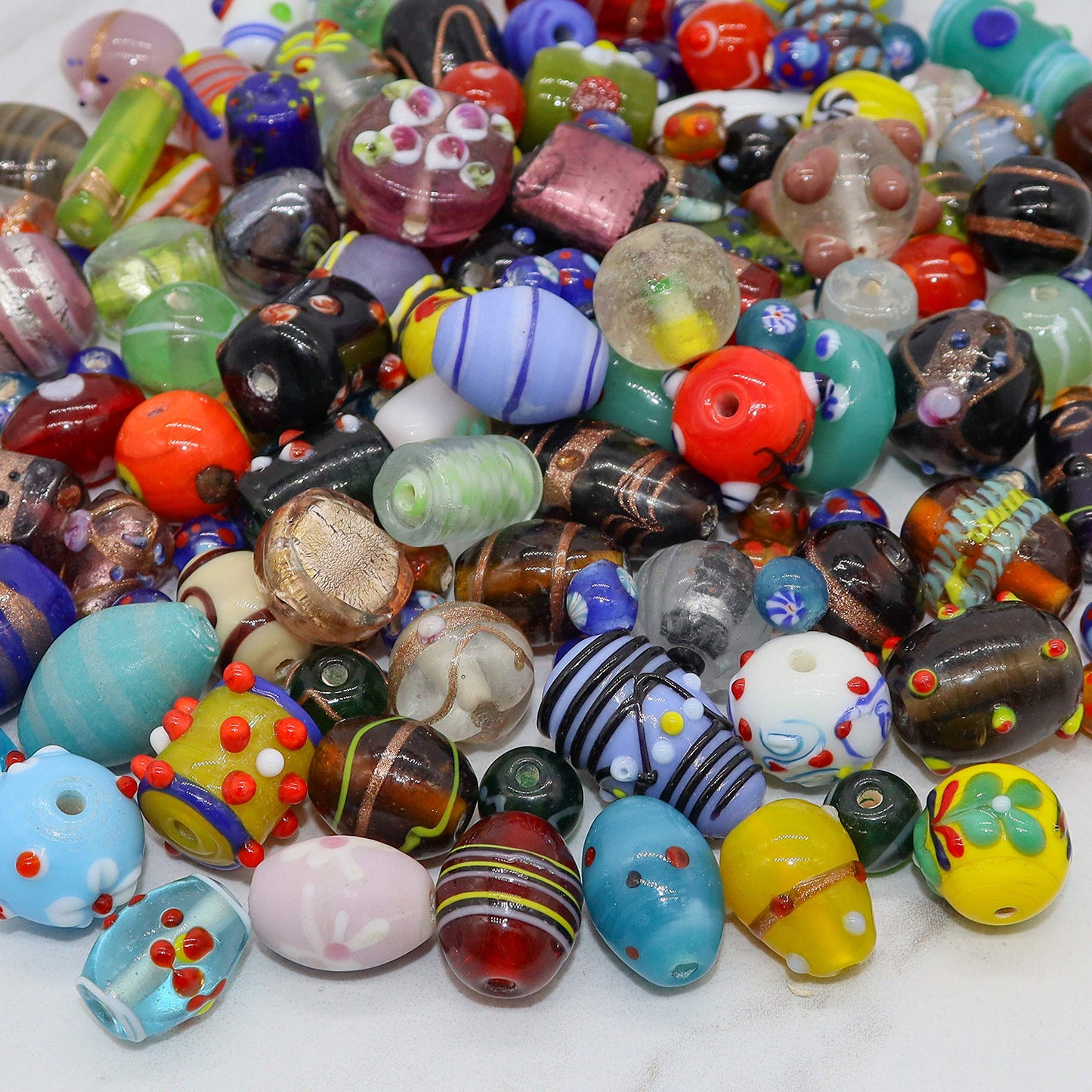 Fun-Weevz Assorted Glass Beads for Jewelry Making Adults, Bulk Glass Beads for Crafts, Lampwork Murano Bead Mix for Bracelets and Necklaces, Crafting Beads Supplies Kit, Large & Small Beads