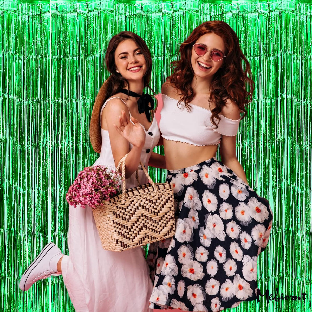 4 Pack Green Fringe Curtain Backdrop, 3.2Ft x 6.6Ft Metallic Tinsel Foil Fringe Streamers Background for Photo Booth Birthday Wedding Baby Shower Carnival Easter Mother’s Day Party Decorations