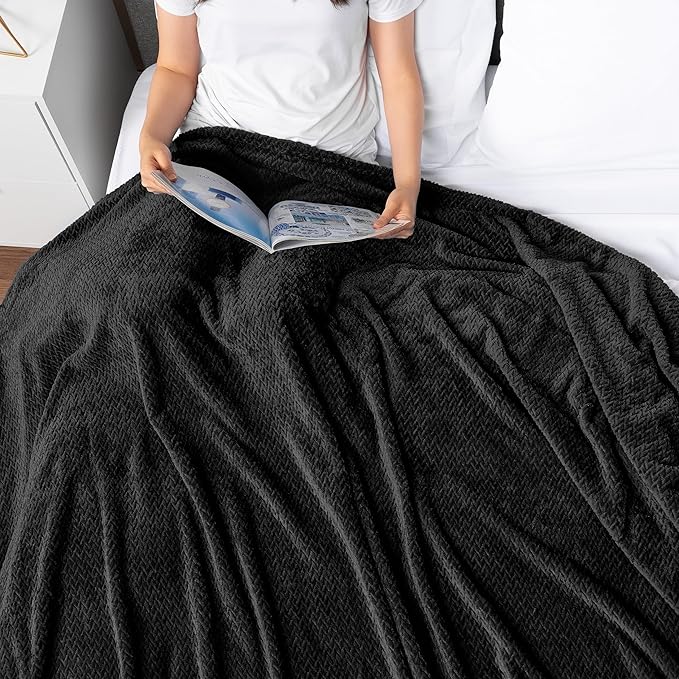 PAVILIA Soft Fleece Solid Black Throw Blanket for Couch, Lightweight Plush Warm Blankets for Bed, Fuzzy Cozy Flannel Blanket Throw for Sofa, Travel, Jacquard Pattern, Black, Twin, 60x80 inch